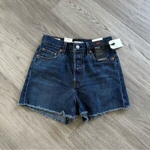 Levi's Women's Premium Ribcage Shorts